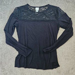 Long sleeve jersey top with lace detail